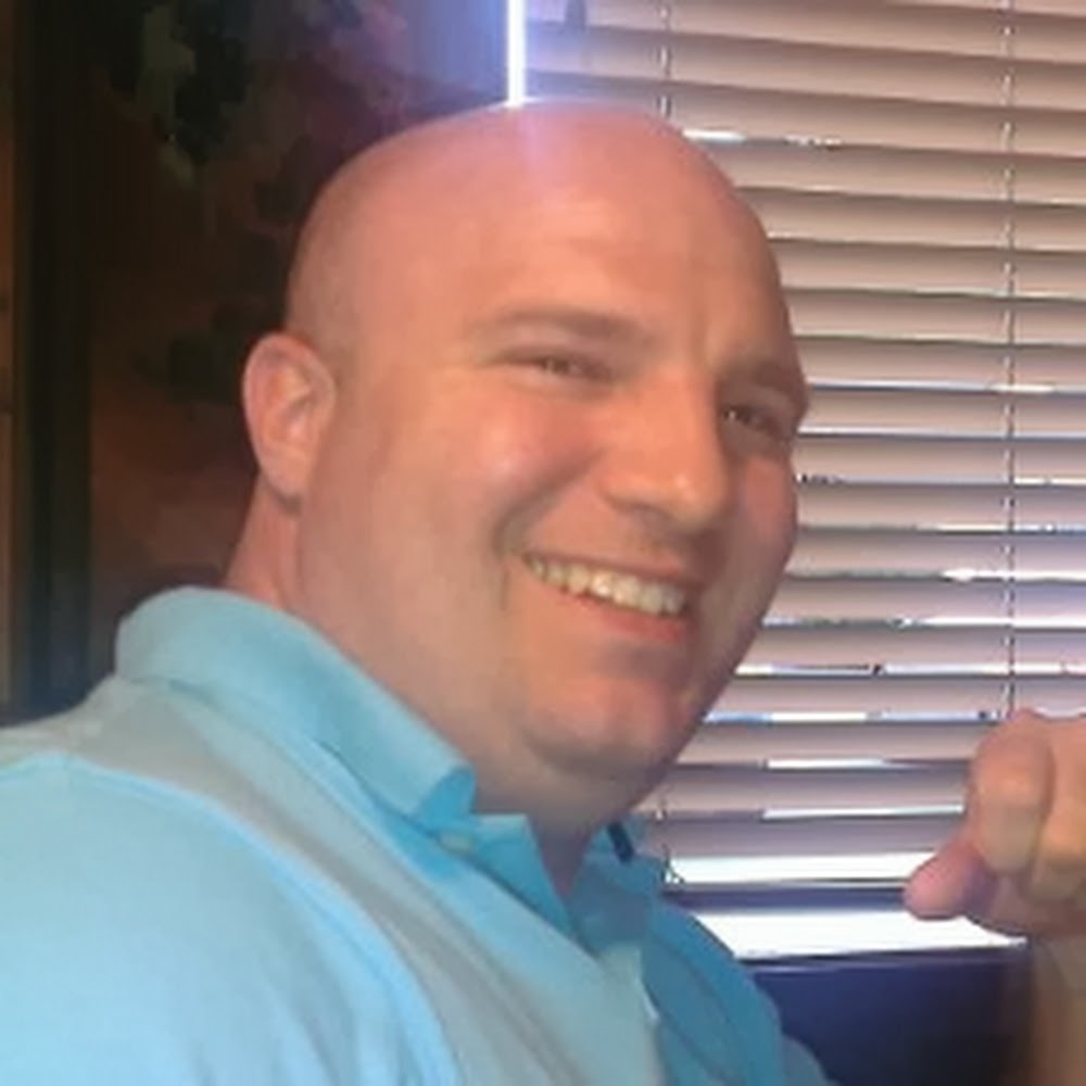 Meet your Posher, Eli